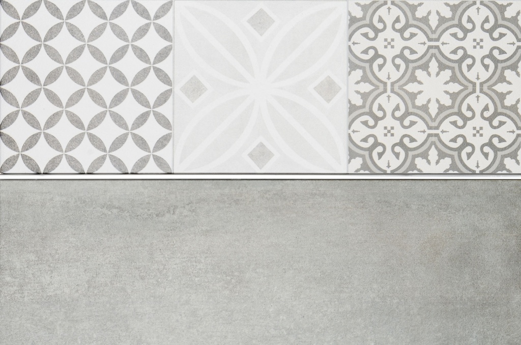 ACERO INOX. LISTELLO FINO 10x4mm x 2,5m OPACO