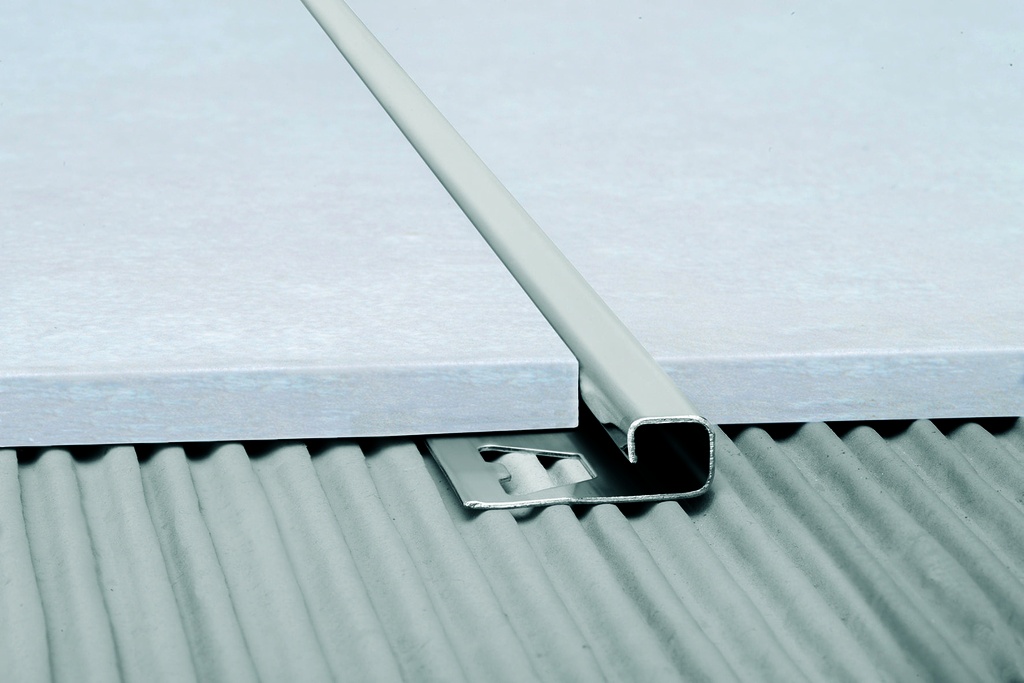 ACERO INOX. TERM. CUADR. 12mm x 2,5m ESM