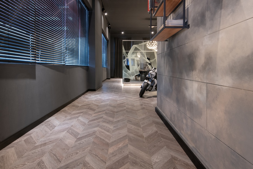 EPS ZÓCALO EXTRA LINE 100mm x 2,5m NEGRO MATE