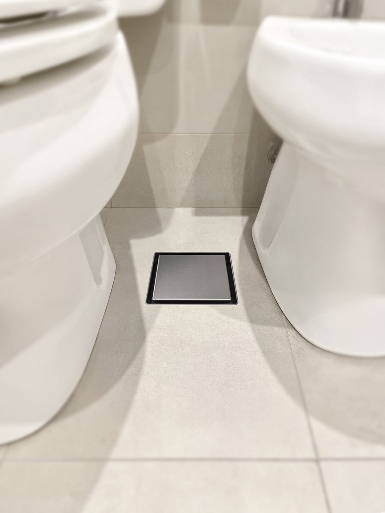 LAGOON SERIES - REJILLA PARA PILETA DE PATIO. ABS.SST 2EN1 CROMO MATE 12x12 cm