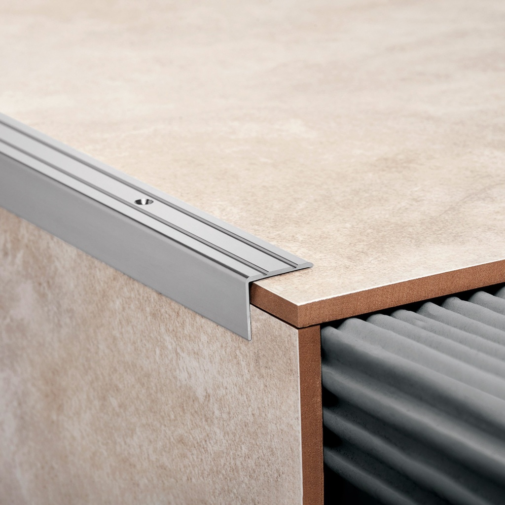 ALUMINIO NARIZ ESCALON 20x25mm x2,5m CROMO MATE